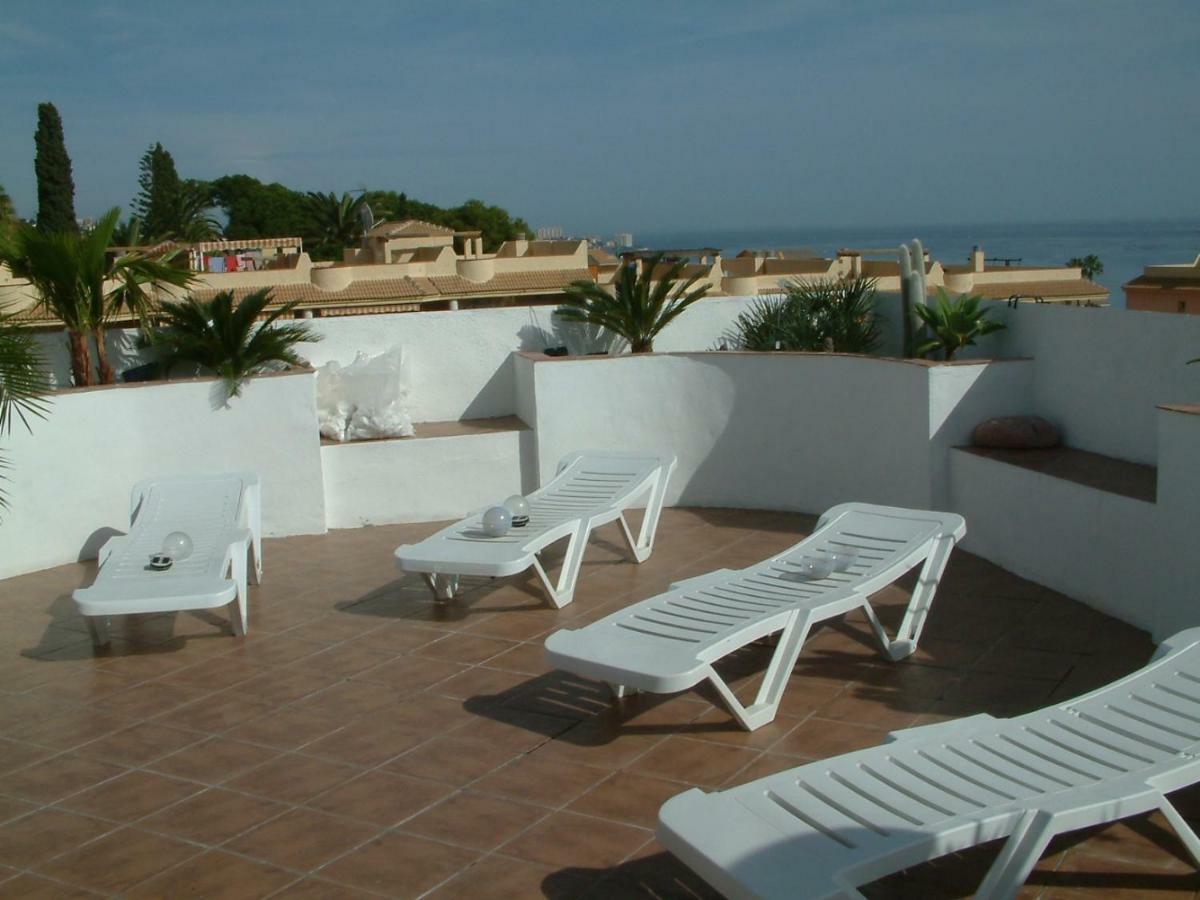 Penthouse With Private Roof Terrace And Jacuzzi Apartment Фуeнхирола Екстериор снимка