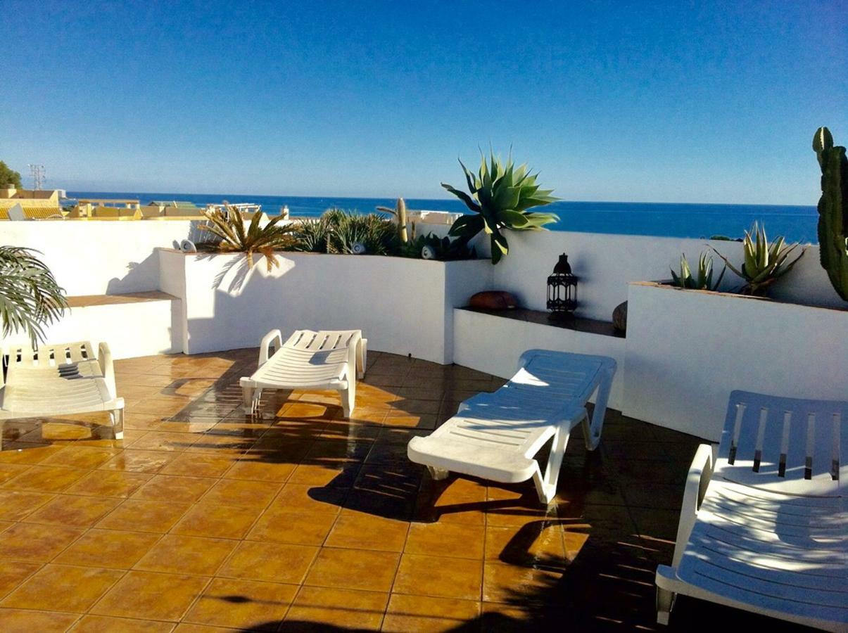 Penthouse With Private Roof Terrace And Jacuzzi Apartment Фуeнхирола Екстериор снимка